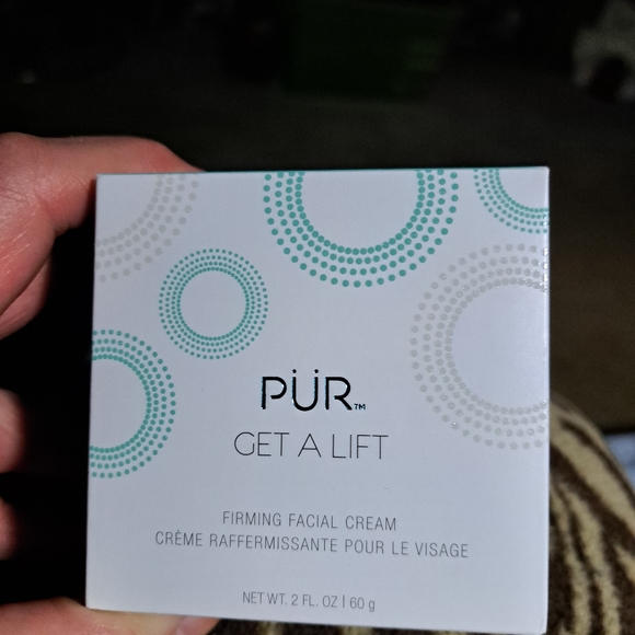PUR Firming Facial Cream - Picture 6 of 8